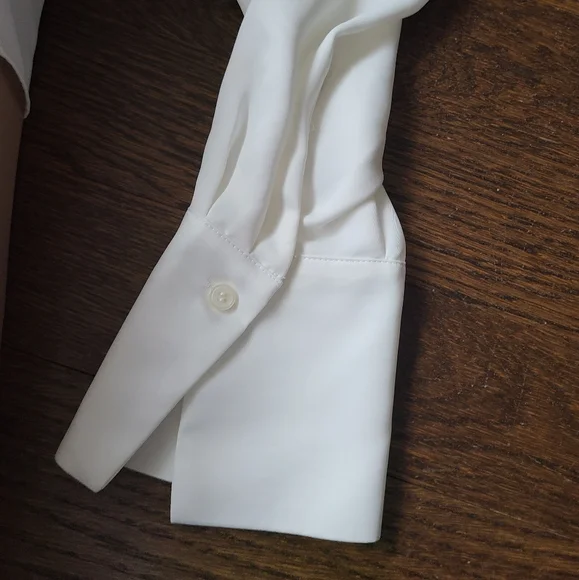 NWT Zara Elegant White Women's Blouse Size L cropped - Picture 3 of 12